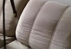 在進(jìn)行家具保潔作業(yè)的時(shí)候，要注意什么呢？